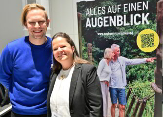 Referent Ben Förtsch vom Hotel Luise in Erlangen mit der Produktmanagerin Nachhaltigkeit im Tourismus in Sachsen der TMGS, Vivien Kresse