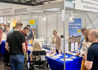 Blick auf den Gemeinschaftsstand "Barrierefreier Urlaub in Deutschland"